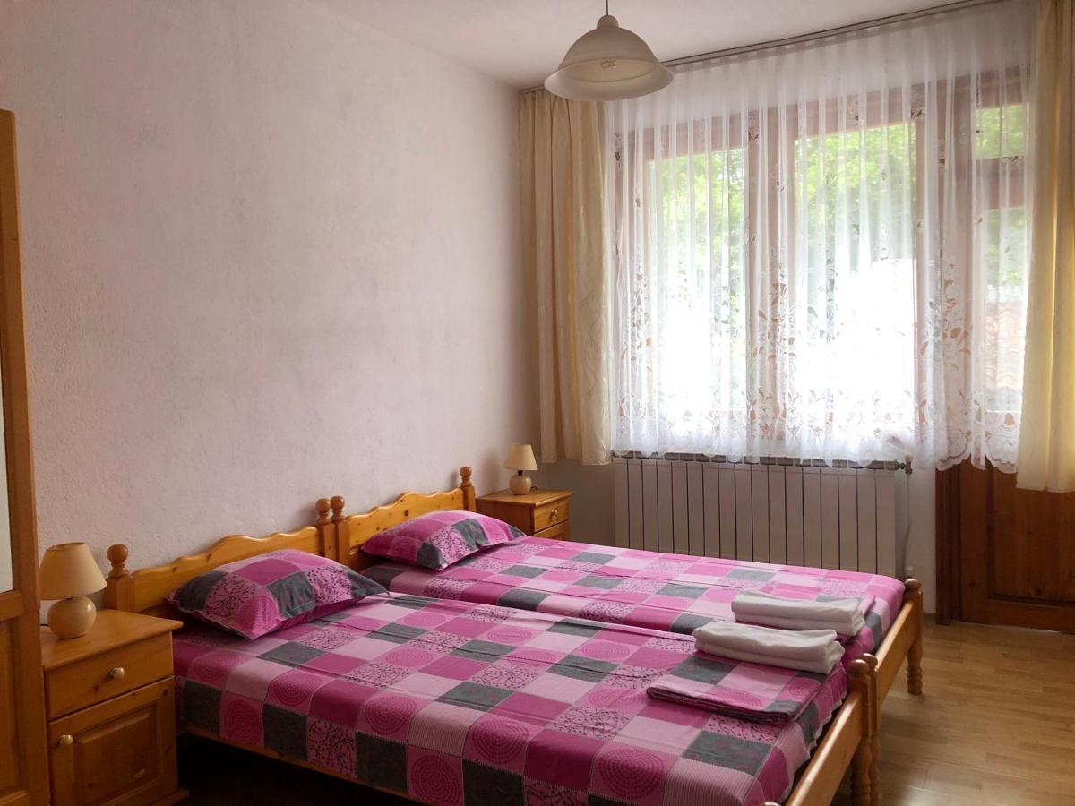 "Калоянови" Hotel Tsarevo Exterior photo