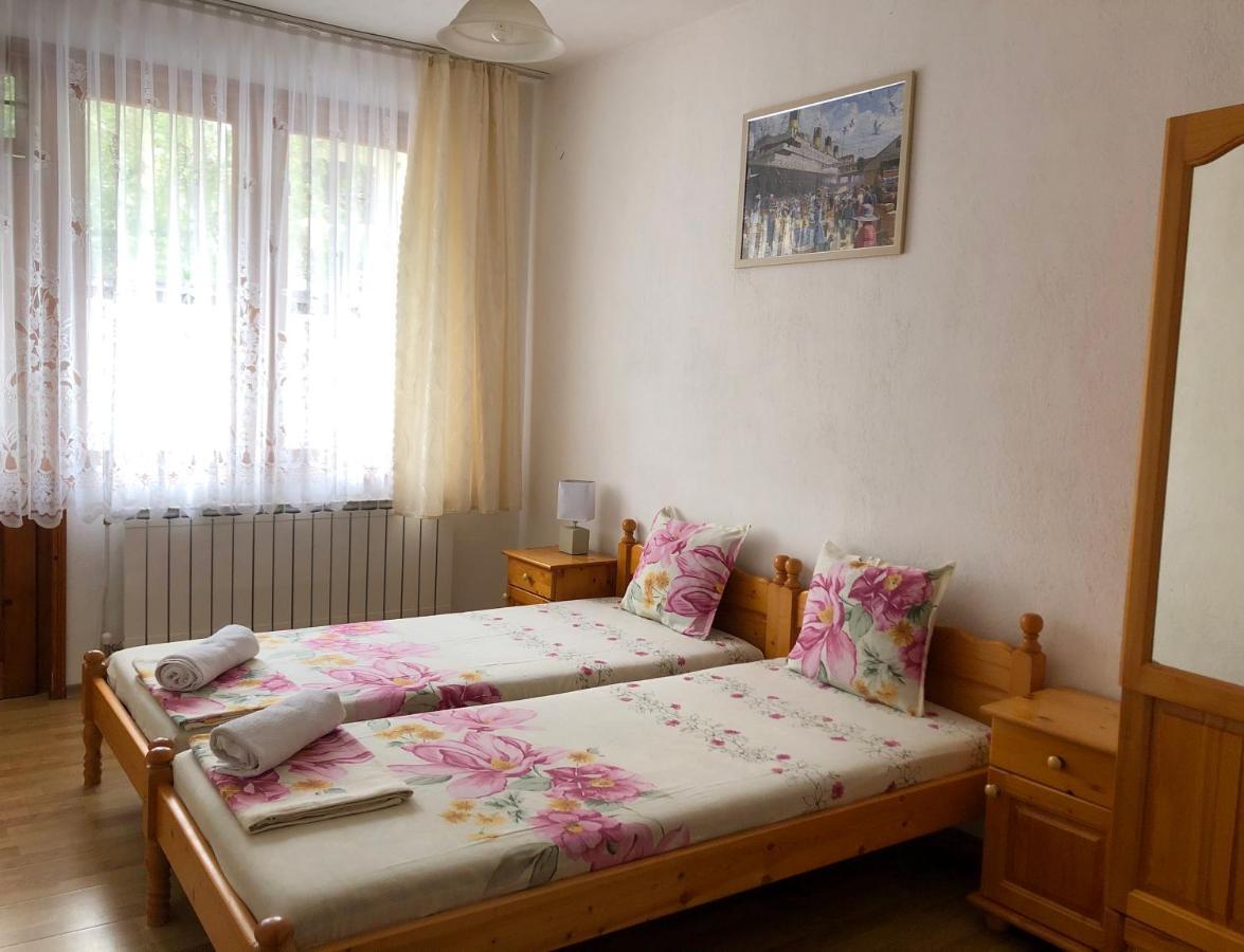 "Калоянови" Hotel Tsarevo Exterior photo
